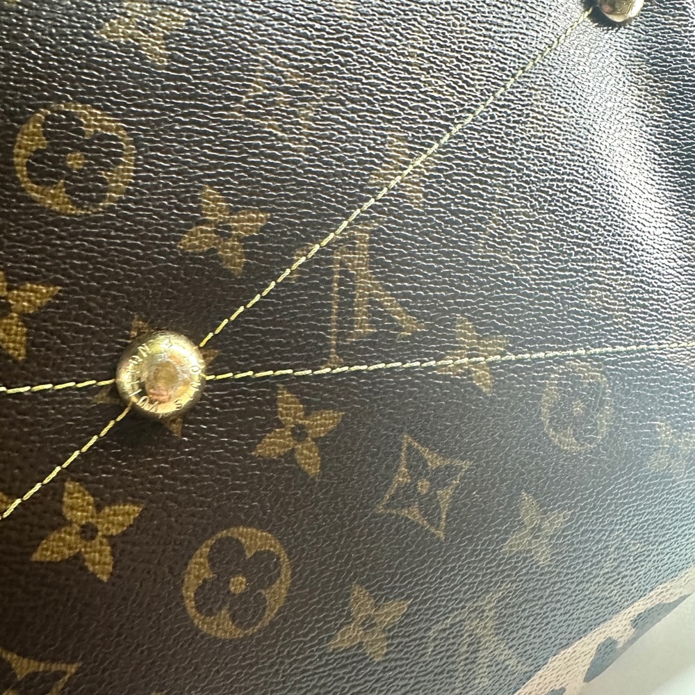 Louis Vuitton Tivoli Bag with Custom Artwork - Picture 7 of 16